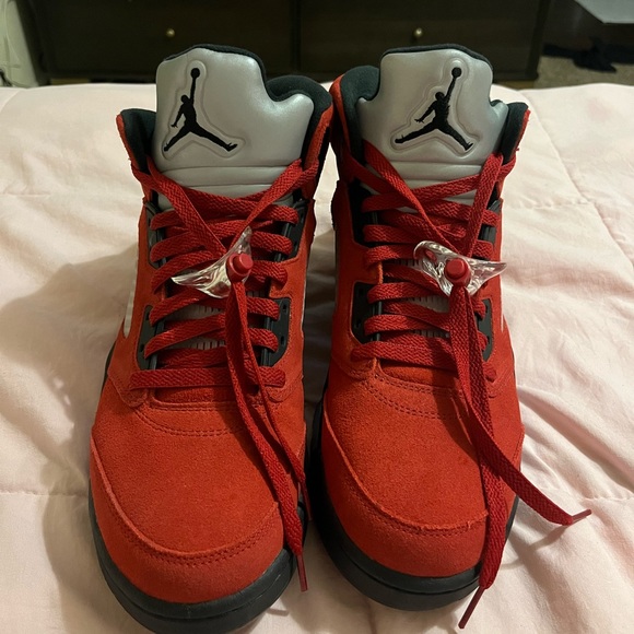 Jordan’s retro 5 raging bull